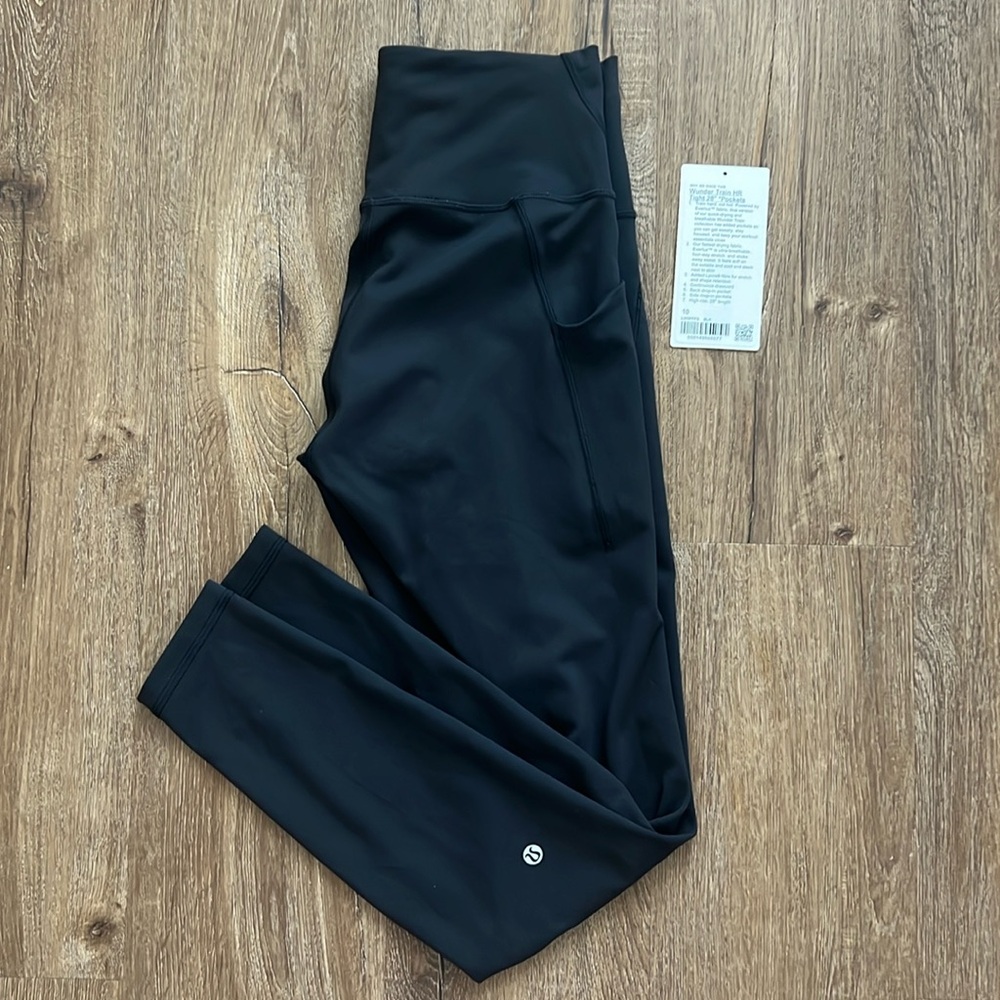 Lululemon Wunder Train HR Tight 28” Pockets Size 10 Black
